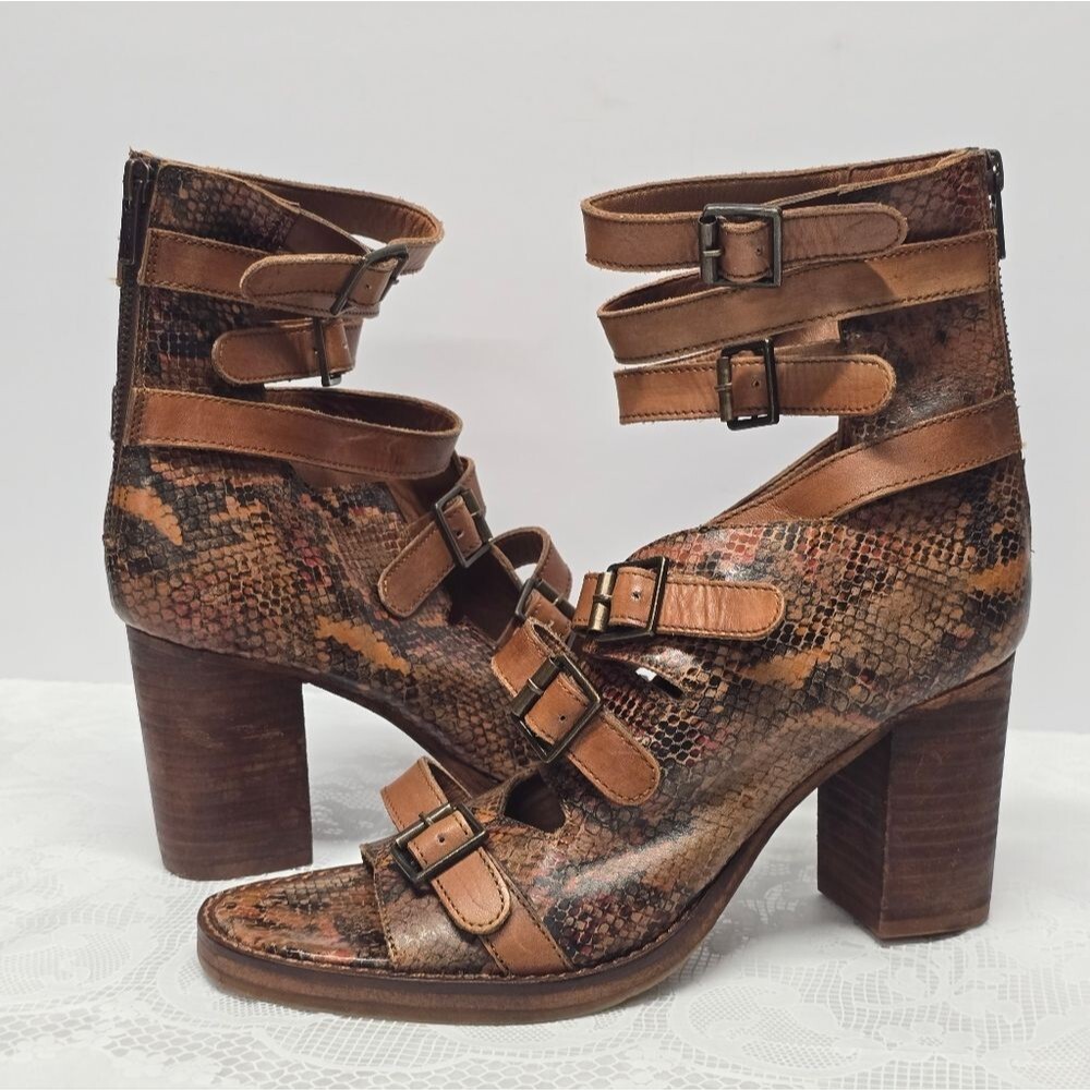 Vintage Foundry Co. Odessa Snake Embossed Tan Brown Heeled Gladiator Sandals 8.5